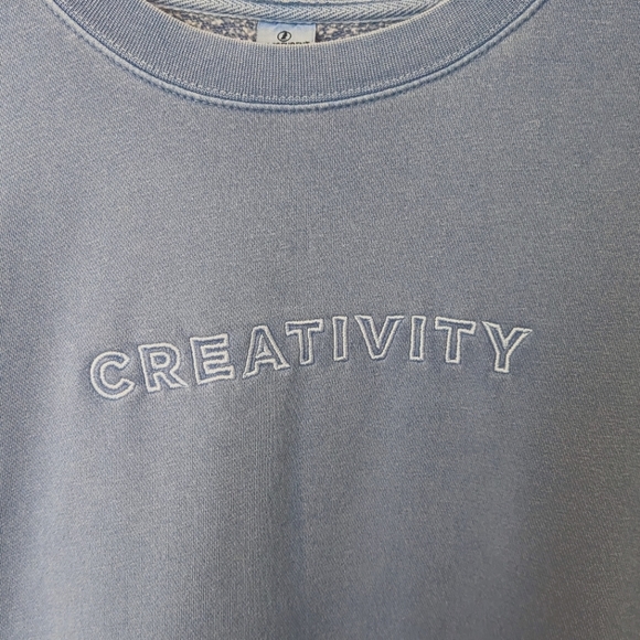 3/$30 Collective Arts crew neck - Picture 2 of 5